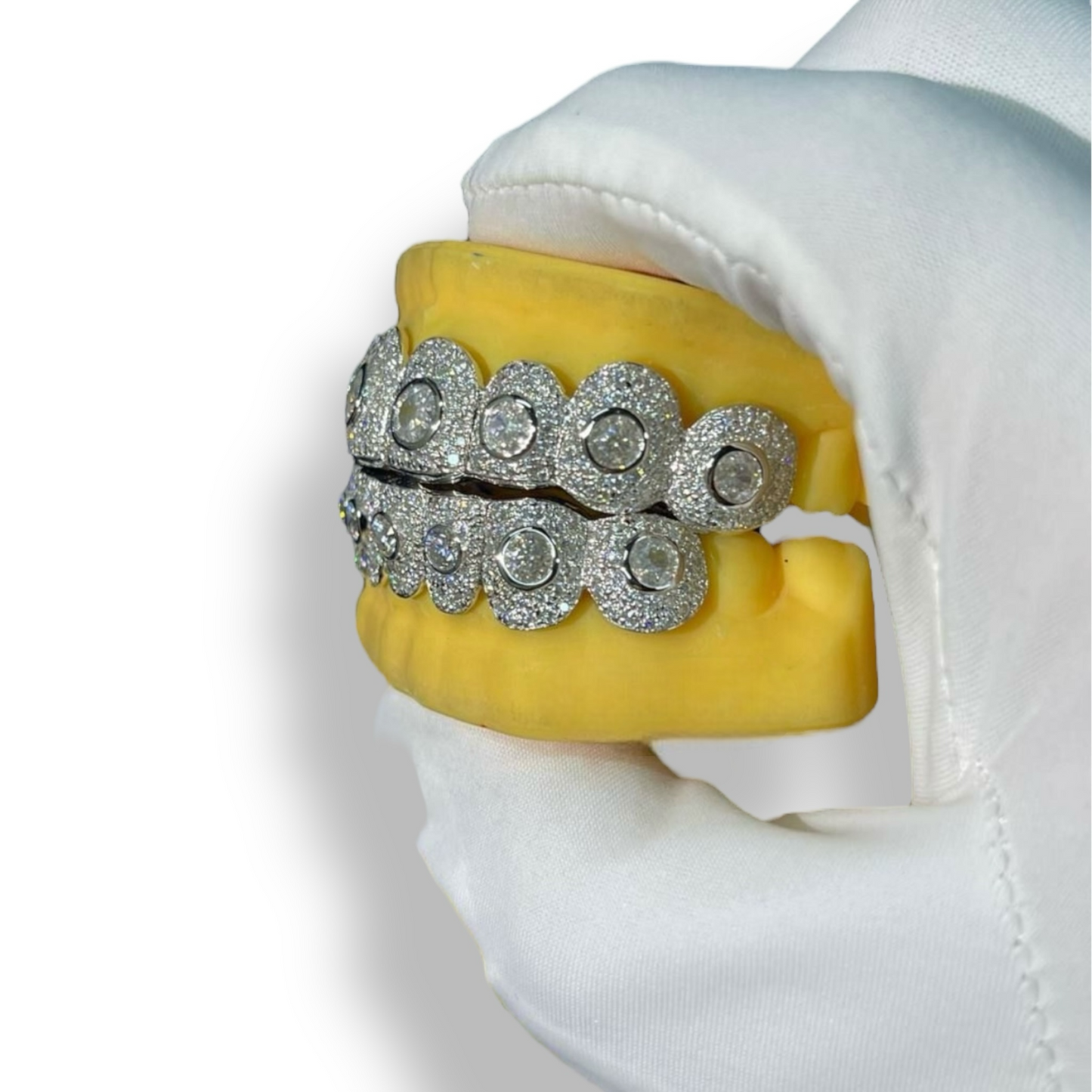 Bezel setting grillz