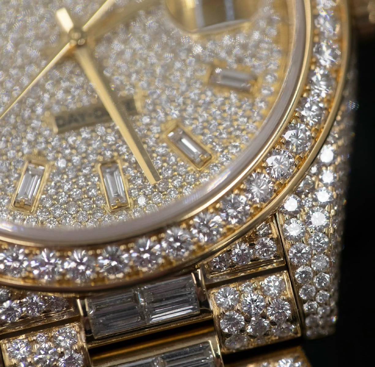 Rolex Day-Date bust down