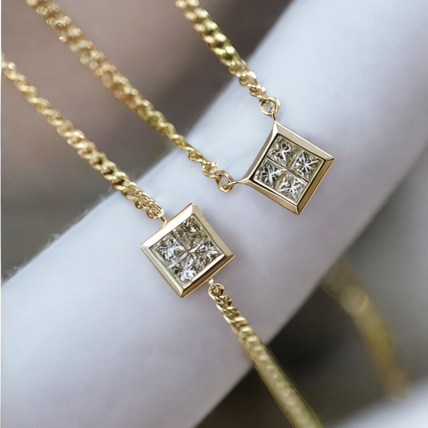 Unique Women's Necklace/Bracelet