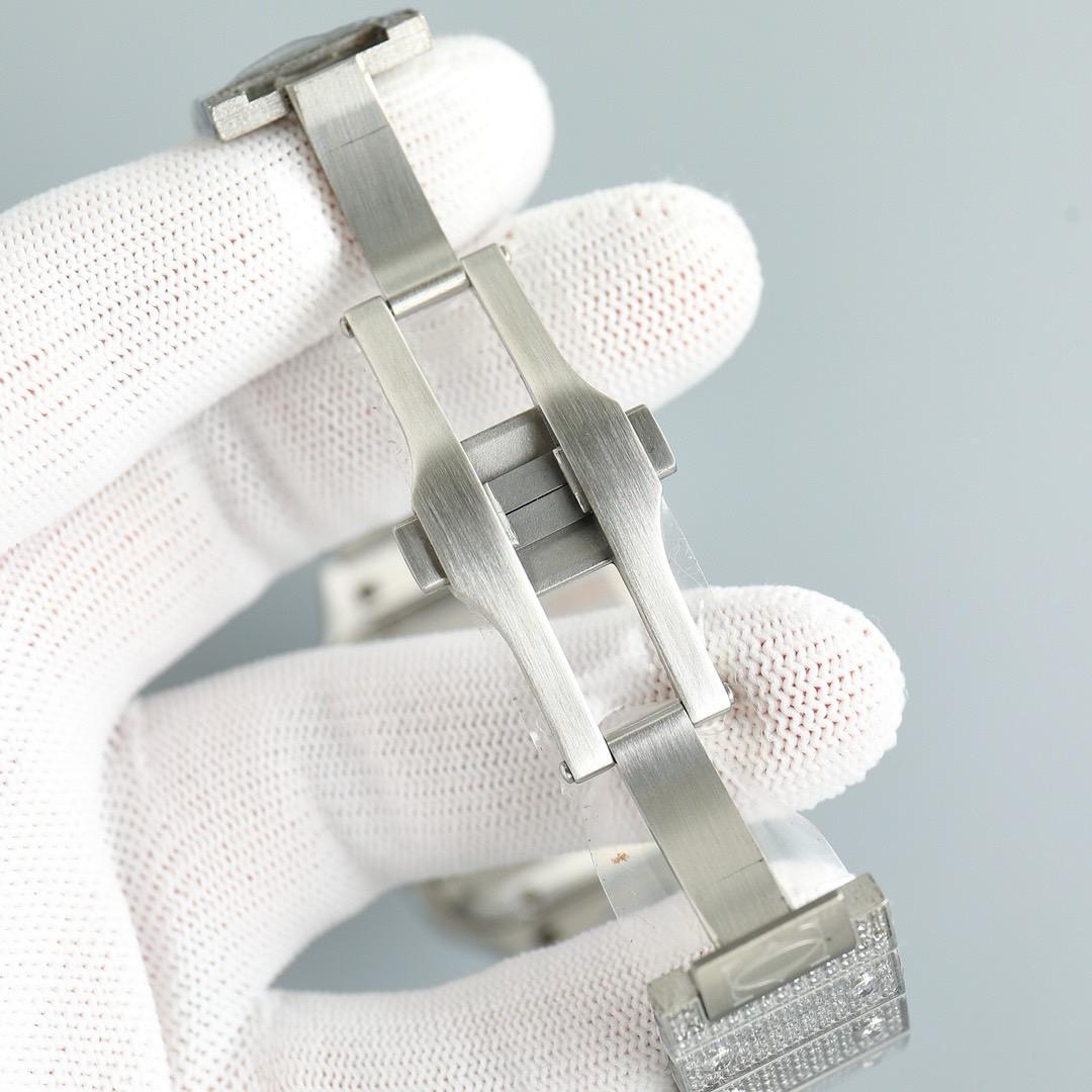 Cartier Santos